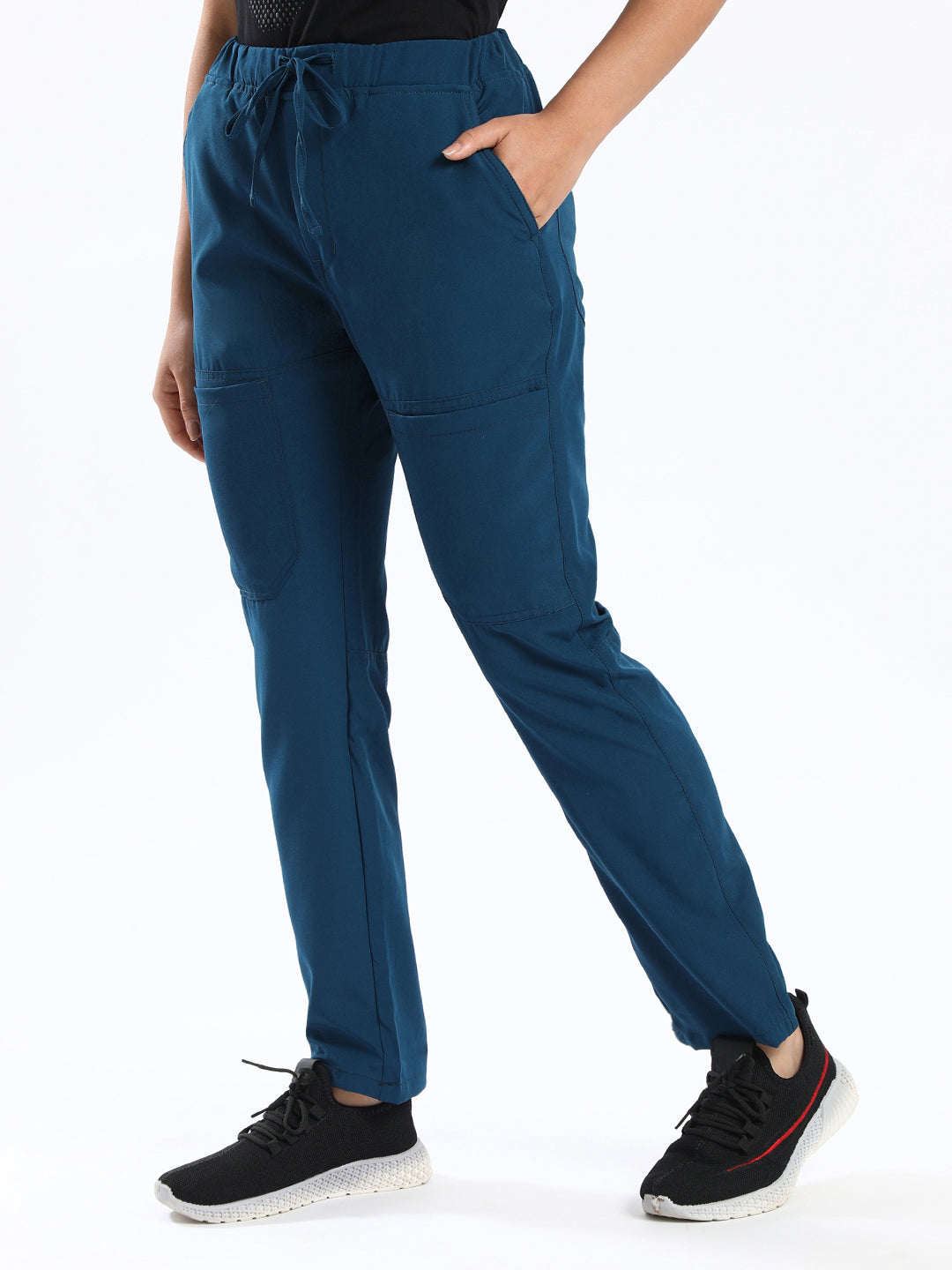 6 Pocket Lounge