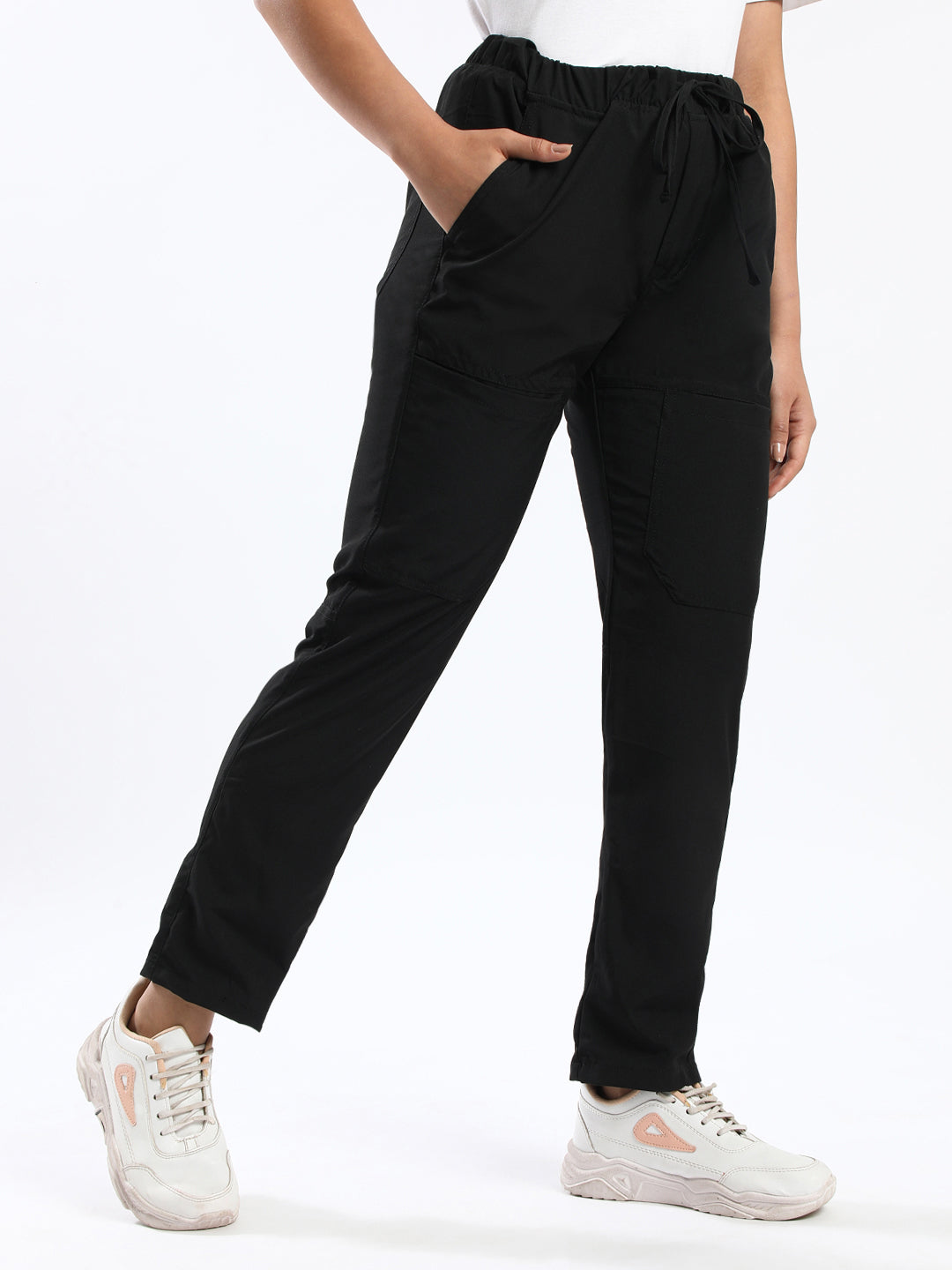 6 Pocket Lounge